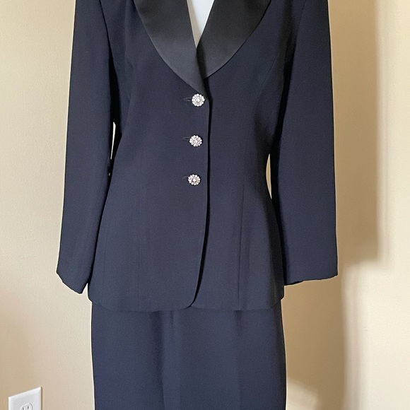 Vintage Albert Nipon Evening 3 pc Tuxedo Suit - Picture 4 of 8